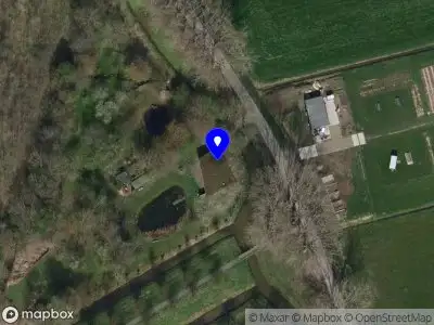 Brandweer met gepaste spoed naar de Domeinweg in Oosterhout vanwege een buitenbrand