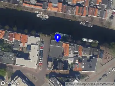 Ambulance met gepaste spoed naar de Lange Haven in Schiedam