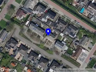 Politie met grote spoed naar de Merijntje Gijzenstraat in Nieuw-Vossemeer vanwege letsel