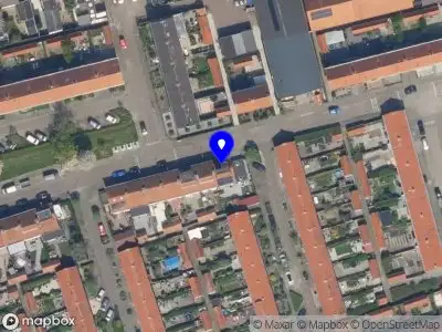 Ambulance met gepaste spoed naar de Violierstraat in Capelle aan den IJssel