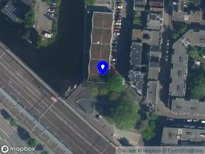 Ambulance met grote spoed naar de Korte Prinsengracht in Amsterdam