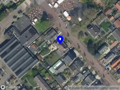 Ambulance met grote spoed naar de Kerkweg in Ouderkerk aan den IJssel