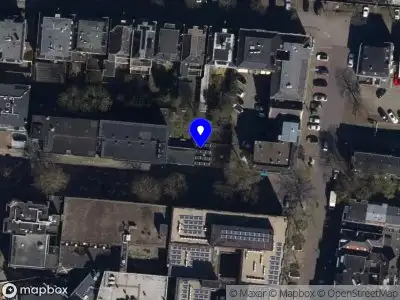 Brandweer met gepaste spoed naar de Van Swietenstraat in Leeuwarden vanwege een buitenbrand