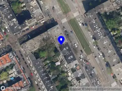Ambulance met grote spoed naar de Schieweg in Rotterdam