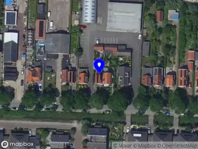 Ambulance met gepaste spoed naar de Reeweg Zuid in Dordrecht