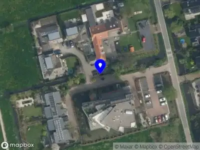 Ambulance met grote spoed naar de Abtsregt in Delft