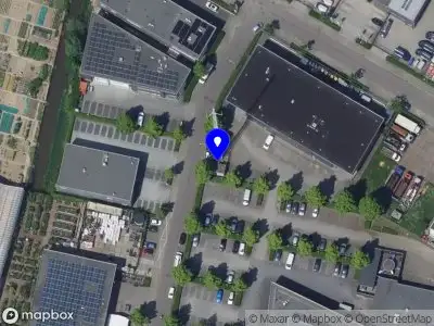 Ambulance met gepaste spoed naar de Bamendaweg in Dordrecht
