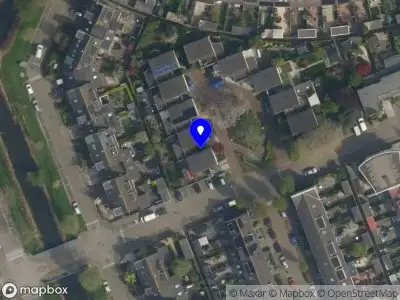 Ambulance met grote spoed naar de Theodora Versteeghstraat in Pijnacker