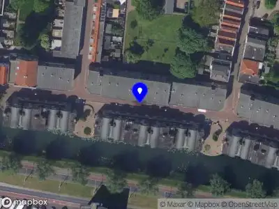 Brandweer met gepaste spoed naar de Boogjes in Dordrecht vanwege afhijsen patient