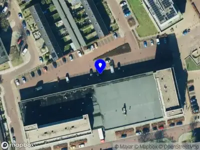 Brandweer met grote spoed naar de Jan van Goyenstraat in Meppel vanwege waarnemen gaslucht