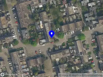 Ambulance met grote spoed naar de Ponyhof in Delft