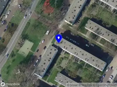 Ambulance met gepaste spoed naar de Langeraarstraat in Zwijndrecht