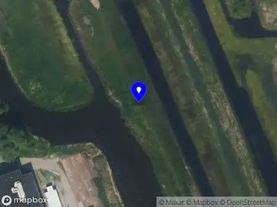 Ambulance met grote spoed naar de Braakdijk R in Zaandam