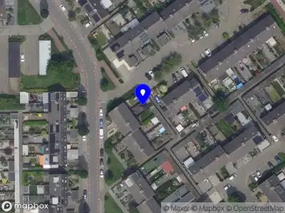 Brandweer met gepaste spoed naar de Lavadijk in Roosendaal vanwege een buitenbrand