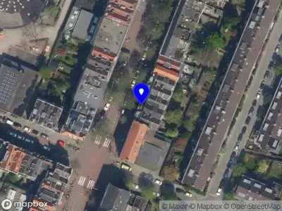 Ambulance met grote spoed naar de Kortekade in Rotterdam