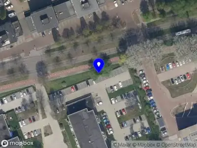Ambulance met grote spoed naar de Churchillsingel in Vlaardingen