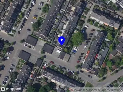 Ambulance met gepaste spoed naar de Bilderdijkstraat in Alblasserdam