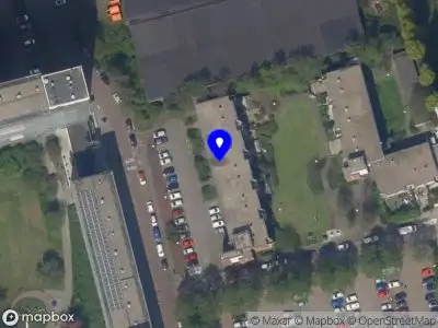 Ambulance met grote spoed naar de Columbusstraat in Vlaardingen