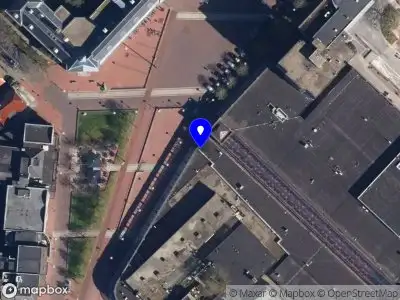 Brandweer met gepaste spoed naar de Museumplein in Veendam vanwege een liftopsluiting
