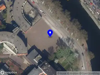 Ambulance met grote spoed naar de Nieuwe Haven in Schiedam