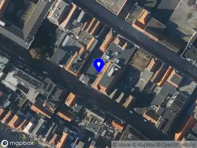 Ambulance met grote spoed naar de Schoutenstraat in Alkmaar