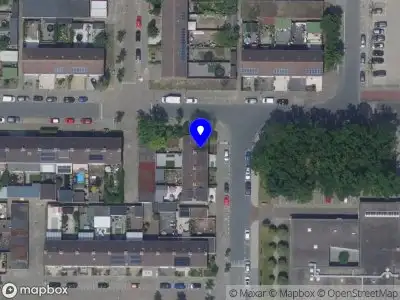 Brandweer en politie met grote spoed naar de Van Swietenlaan in Bergen op Zoom vanwege waarnemen gaslucht