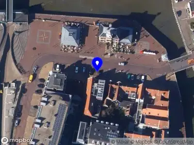 Brandweer met grote spoed naar de Havenplein in Harlingen vanwege afgaan automatisch brandalarm