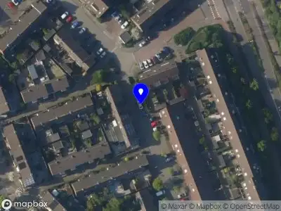 Ambulance met grote spoed naar de Carry van Bruggenweg in Leiden