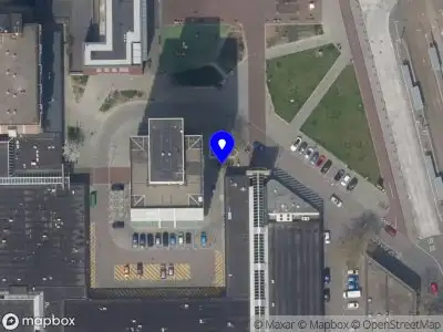 Ambulance met gepaste spoed naar de Herenwaard in Rotterdam