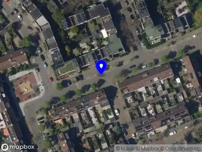 Ambulance met grote spoed naar de Architect Dudoklaan in 's-Gravenhage