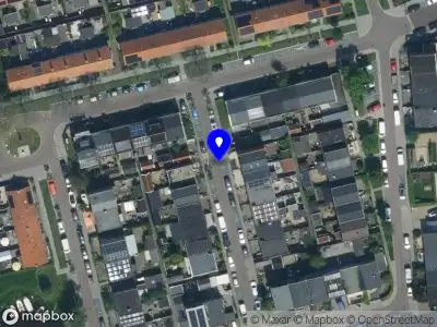 Ambulance met grote spoed naar de IJsvogelstraat in Westzaan