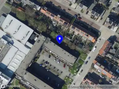 Brandweer met grote spoed naar de Burgemeester Brouwerstraat in Zwijndrecht