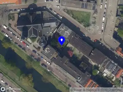 Ambulance met grote spoed naar de Zuidpolderstraat in Rotterdam