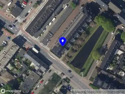 Ambulance met grote spoed naar de Van Galenstraat in Zoetermeer