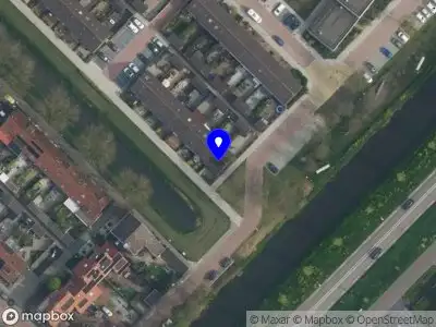 Ambulance met grote spoed naar de Gruttodreef in Waddinxveen