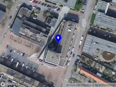 Ambulance met grote spoed naar de Máximaplein in Puttershoek
