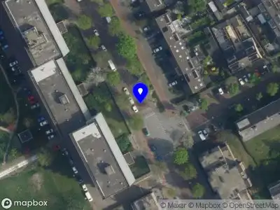 Brandweer met grote spoed naar de Regenbooglaan in Rijswijk vanwege waarnemen gaslucht