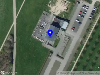 Ambulance met grote spoed naar de Rossenburgpad in Hendrik-Ido-Ambacht