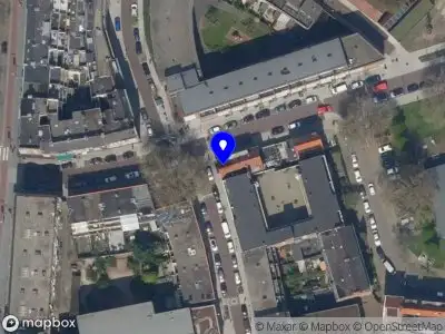 Ambulance met gepaste spoed naar de Korte Singelstraat in Schiedam