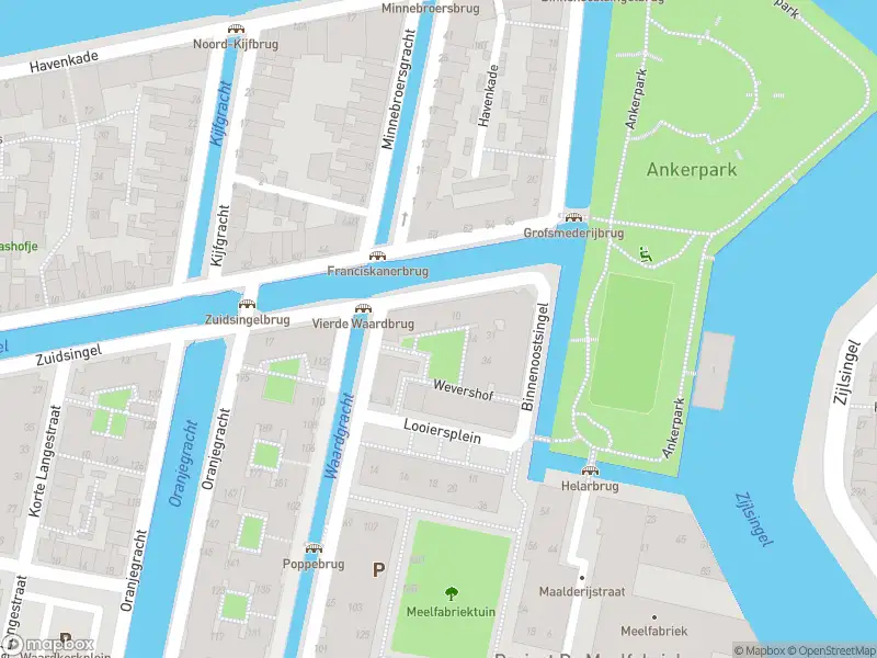 Ambulance met gepaste spoed naar de Wevershof in Leiden