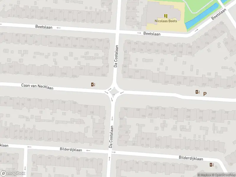 Ambulance met grote spoed naar de Beetslaan in Rijswijk