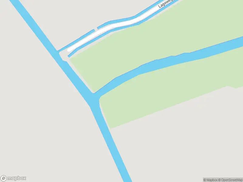 Ambulance met grote spoed naar de Lageweg in Vierpolders