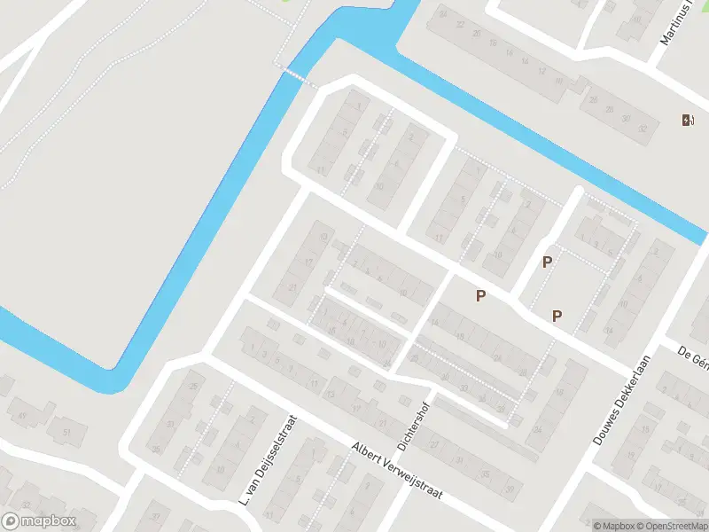 Ambulance met gepaste spoed naar de P.C. Boutensstraat in Papendrecht vanwege wateroverlast