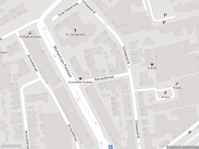 Brandweer met grote spoed naar de Reinaldstraat in Arnhem vanwege waarnemen gaslucht