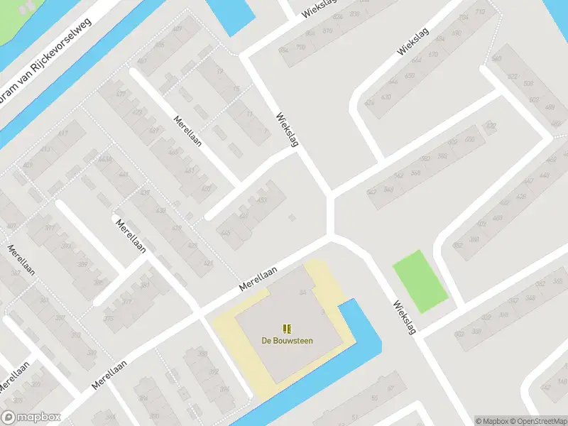 Ambulance met gepaste spoed naar de Wiekslag in Capelle aan den IJssel