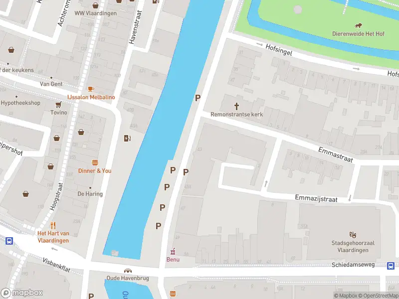 Ambulance met grote spoed naar de Hoflaan in Vlaardingen