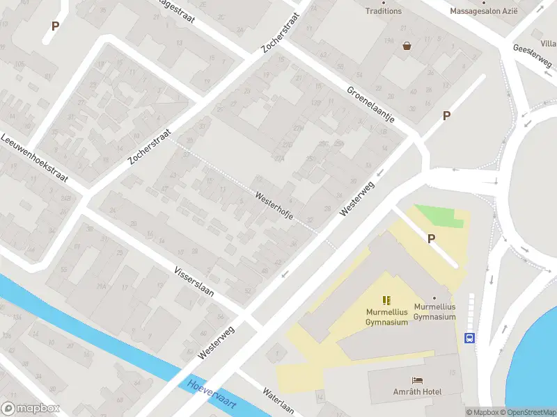 Ambulance met grote spoed naar de Westerhofje in Alkmaar