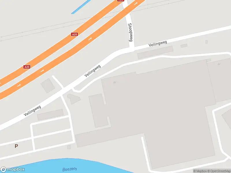 Ambulance met grote spoed naar de Veilingweg in Rotterdam