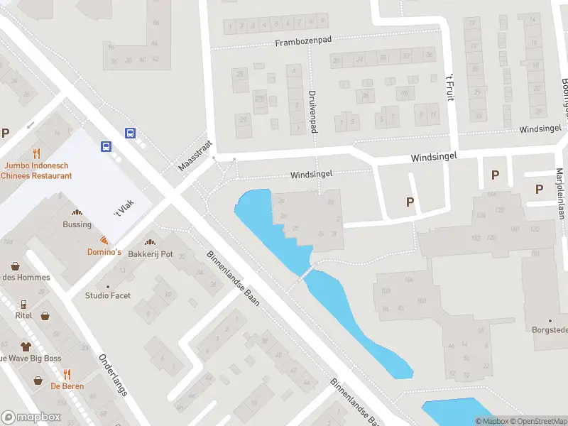 Ambulance met grote spoed naar de Windsingel in Barendrecht