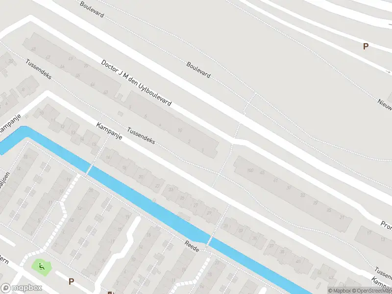 112 melding Ambulance met gepaste spoed naar de Dr. J.M. den Uylboulevard in Rozenburg